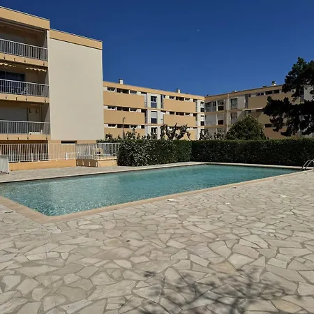 Des Cyclades * Le Lavandou